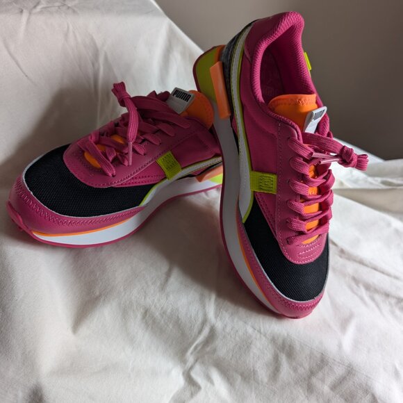 Puma City Lights Sneakers - Picture 2 of 10